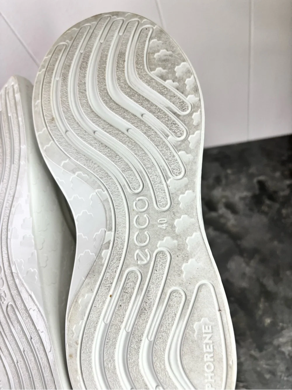 ECCO Women's White Therap Lace Sneaker Size EU 40/ US 9-9.5 athletic Athleisure